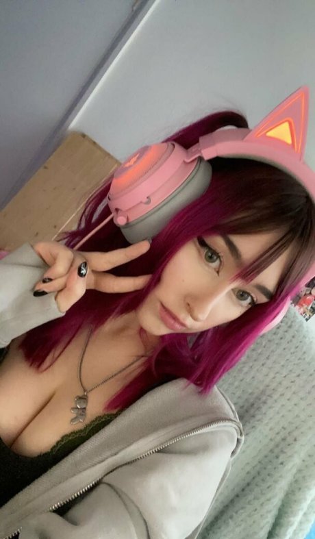 Allykitti nice pornstar pics