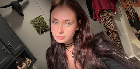 Autumn Gordon pornstar nude picture