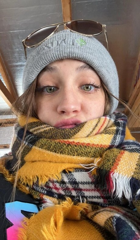 YellowMinimum6204 top actress gallery