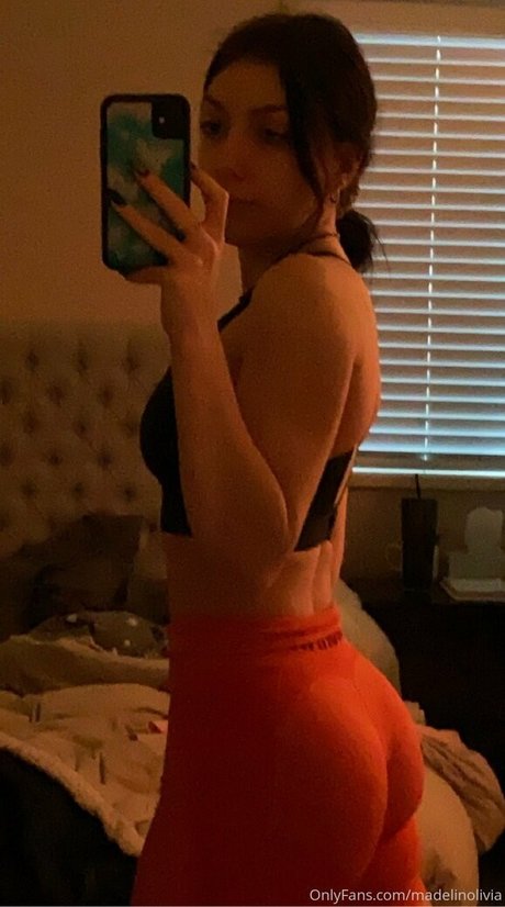 Madelinolivia star pic