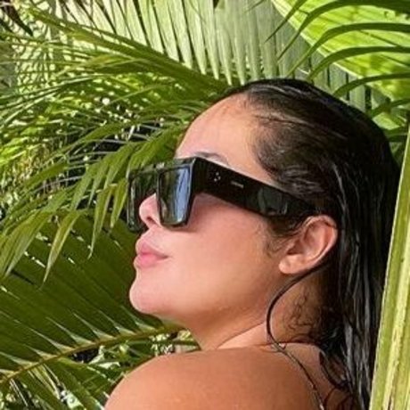 Priscilla Lina hot model gallery