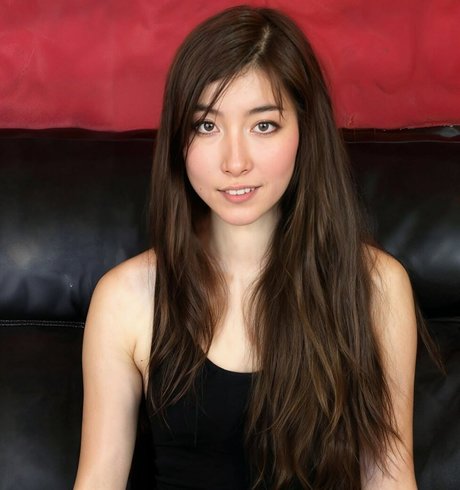 Kelly Christina Baltazar nice actress images