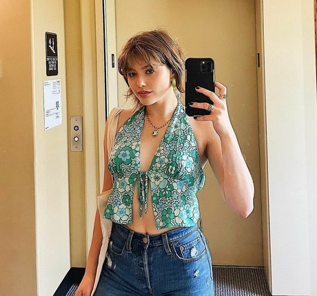 Kerri Medders model beautiful image