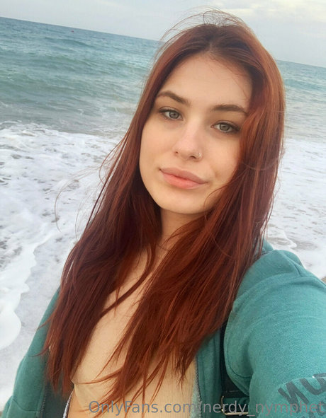 claudia nerdy Profile photo