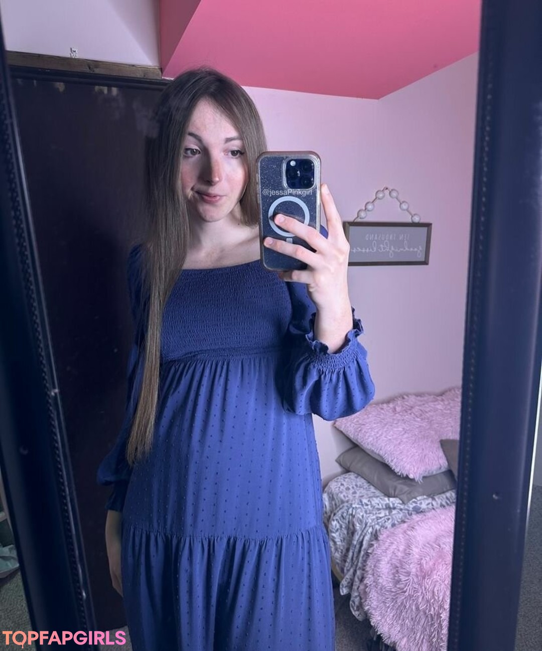 cougars onlyfans art naked picture