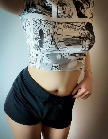 Kyra Wild star adult picture