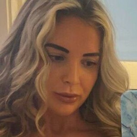 Camilla Ainsworth pornstar adult archive