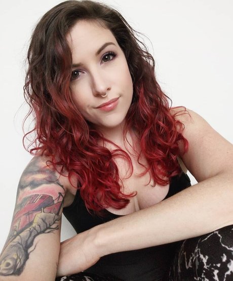 Renee Reynosa star porn photo