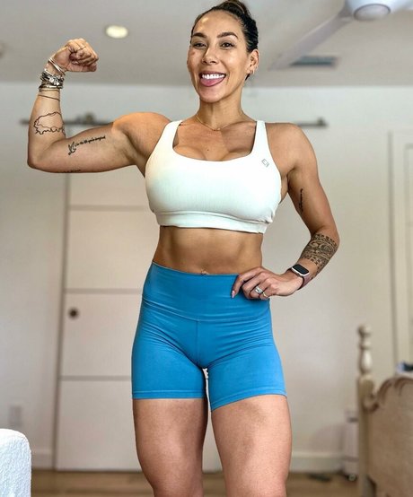 Hannah Eden Fitness star img