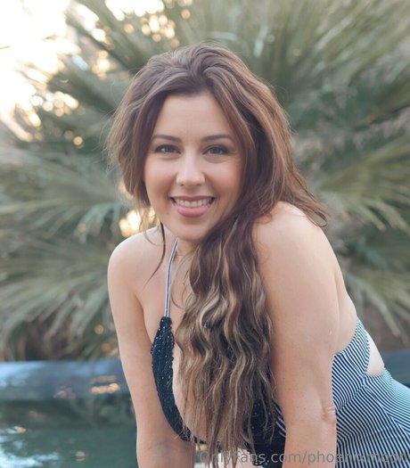 phoenixmoon pretty model images