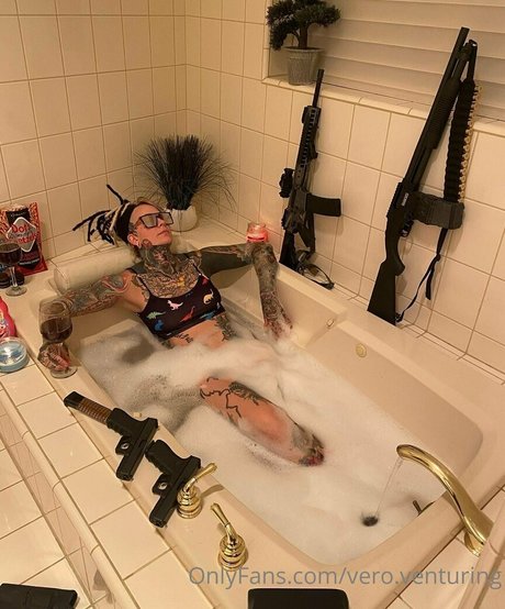 Vero Venturing adult star images