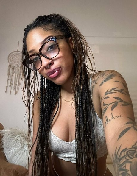 Juice Box Bri nice pornstar archive