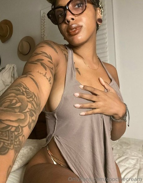 Juice Box Bri model nudes galleries