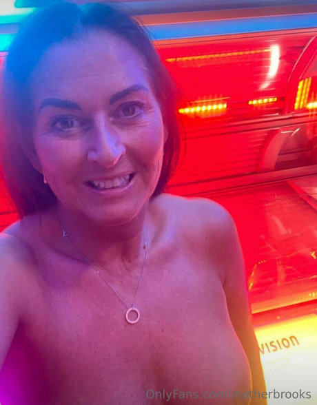 Motherbrooks star exclusive galleries