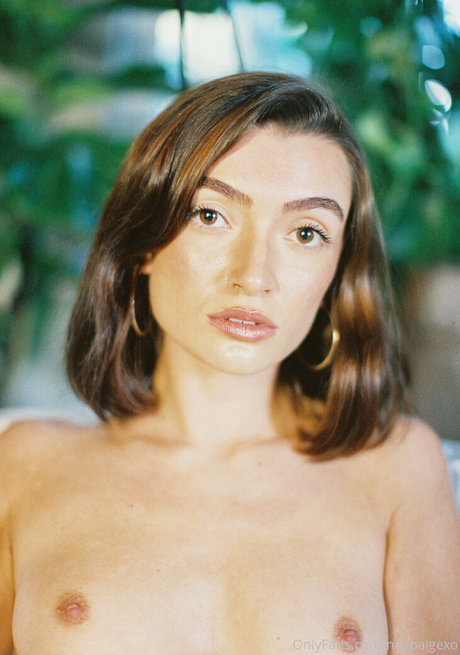 Mia Paige perfect pornstar gallery