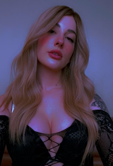 Kristen Scott model naked image