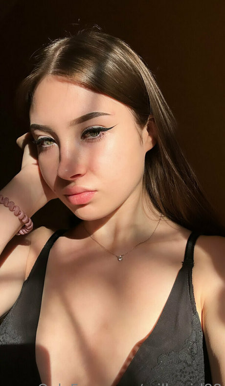 emmsee star nude galleries