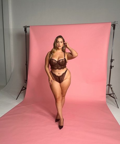 Joann Van Den Herik model beautiful archive