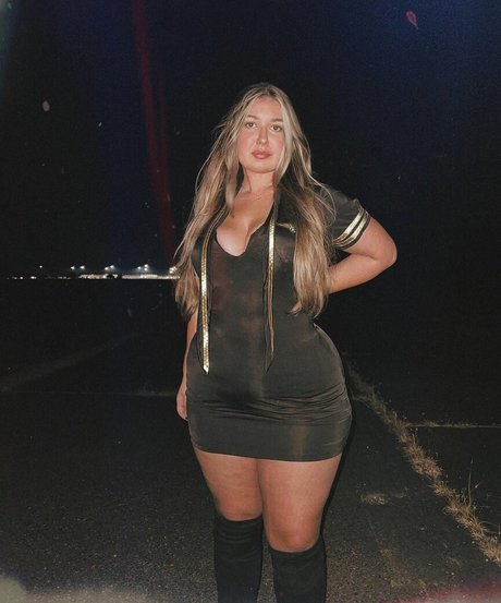 Simplylindzz star erotic archive