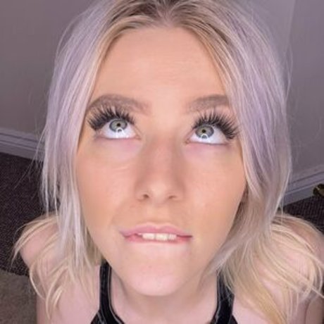 Chanel Martinez nude pornstar photos