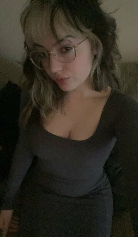 Waluiguigui model nudes pictures