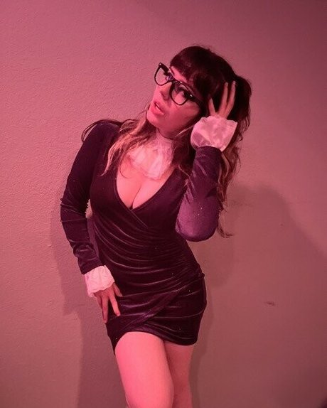 Waluiguigui nude star image