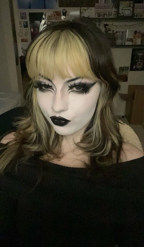 Waluiguigui model art photo