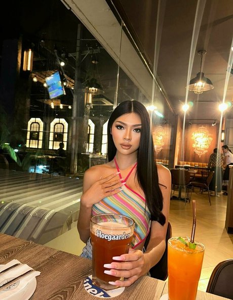 lilysg hot actress pics