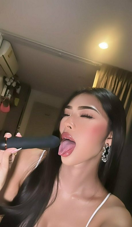 lilysg star nude pics