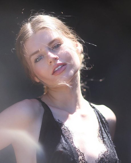 Summer Michelle pornstar adult archive