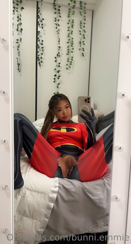 moms onlyfans hot sexy picture