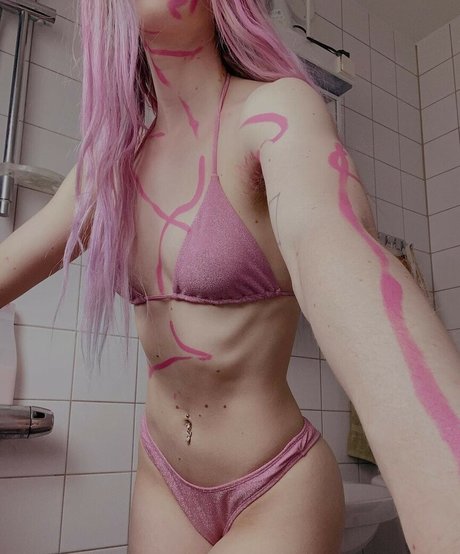 Arvida Bystrom hot model photo