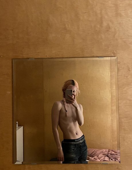 squirt teen onlyfans porno photo