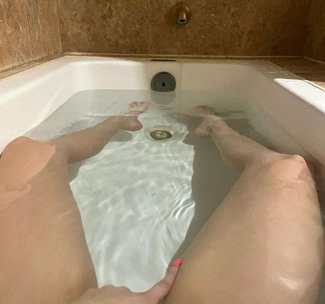 Women In MMA model hot photos