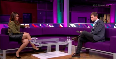 Laura Miller star sexy photos