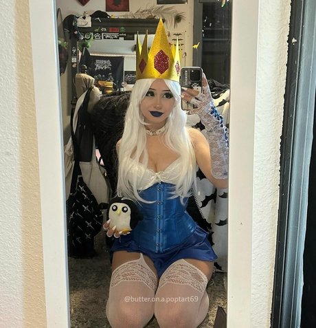 butter on a poptart69 naked model pic