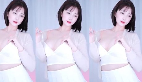 BJ Vvvv1212 xxx model photo