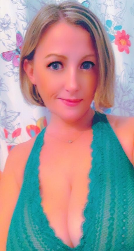 britloveshorror pornstar erotic pics