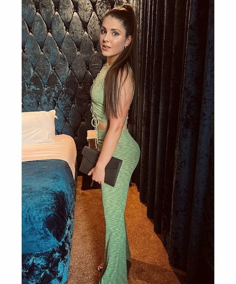 curvy teen onlyfans free xxx images