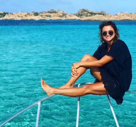 Female Football pornstar art gallery