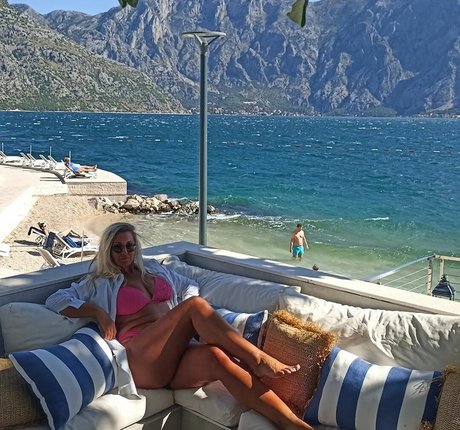 Vesna Justwoman42 pretty actress img