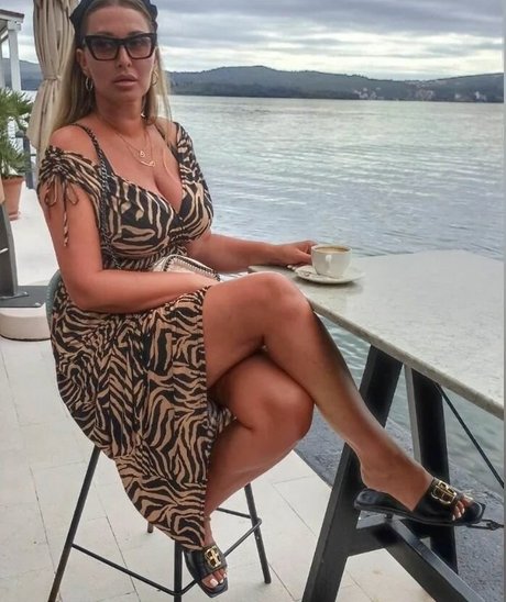 Vesna Justwoman42 erotic actress gallery