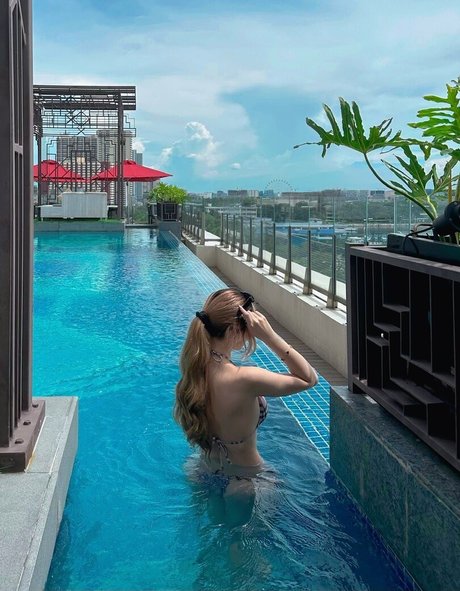 JuliaMajch star pretty gallery