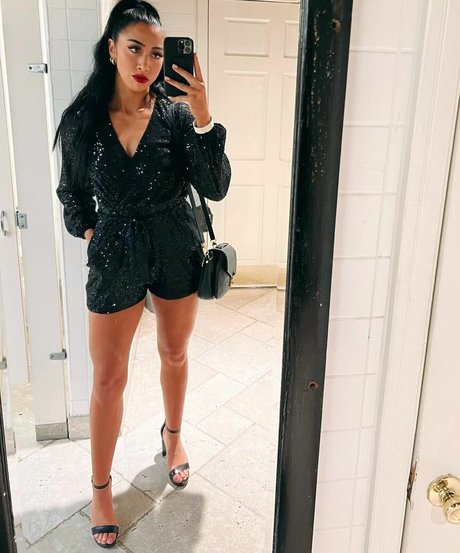 Indi Hartwell pornstar pretty img