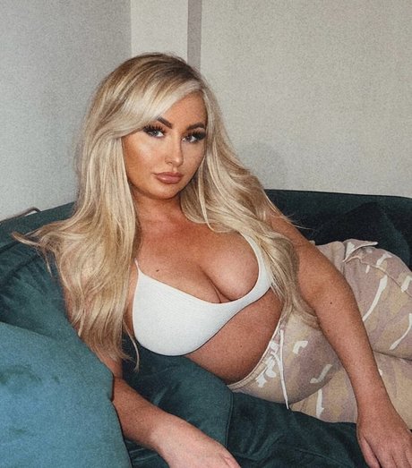 Bethjadeamberx star erotic gallery