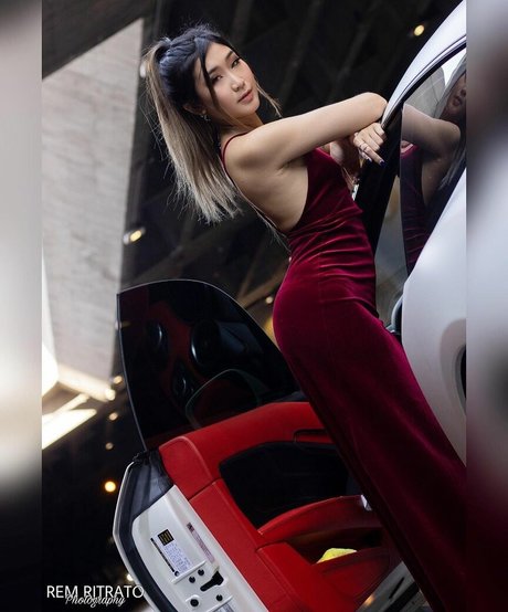 Samantha Tan sex model image