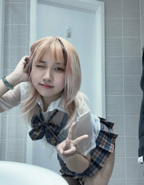 leynnercutie model high quality image