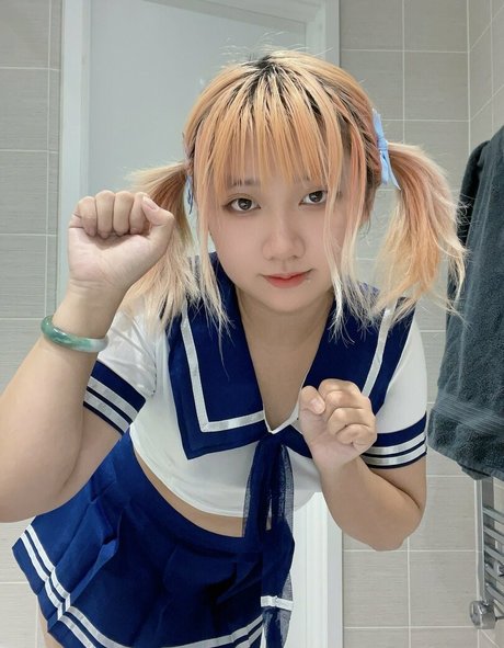 leynnercutie xxx model photos