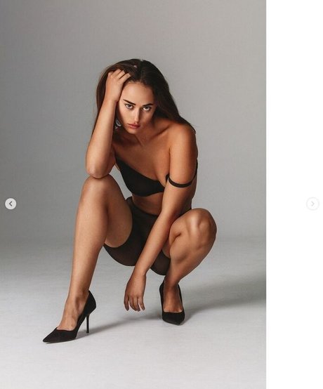 Margoreett model porn photo