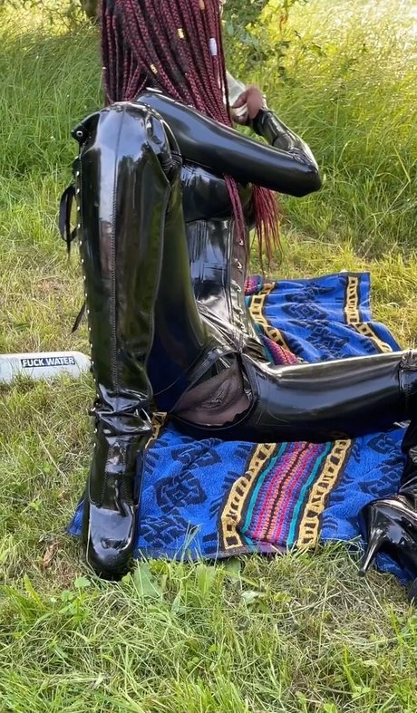 Sexmeat free actress photo